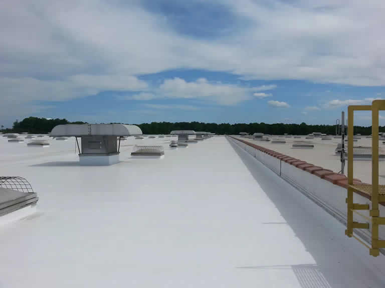 Commercial flat roof replacement in New Jersey